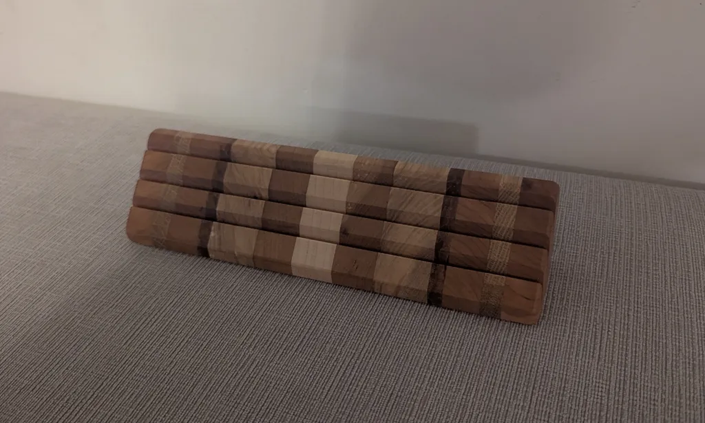 Unique Wooden Photo Display Stand photo 1