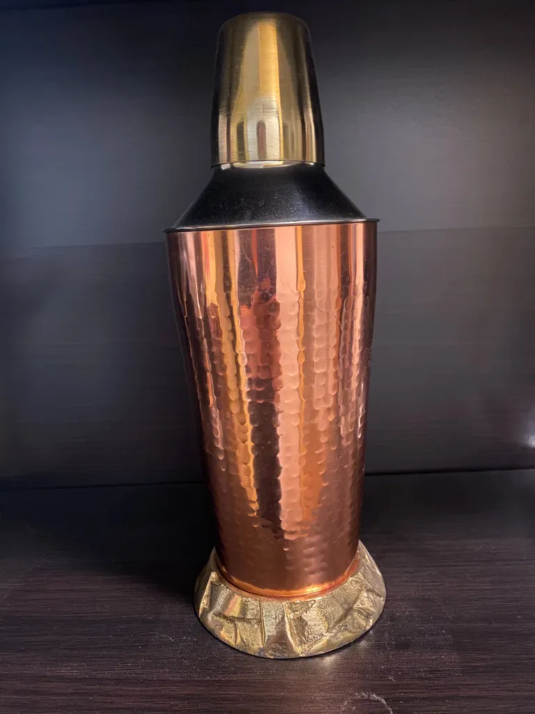 Metal cocktail shaker photo 1