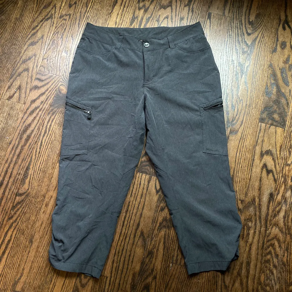 Windriver capri pants- SIZE 8 photo 1
