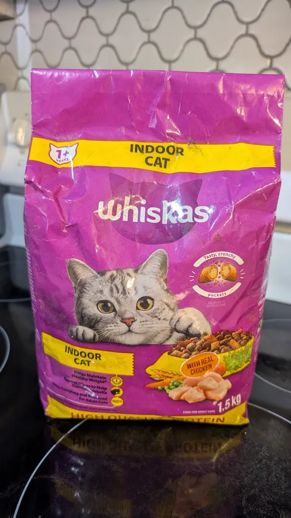 Cat Food: Whiskas photo 1