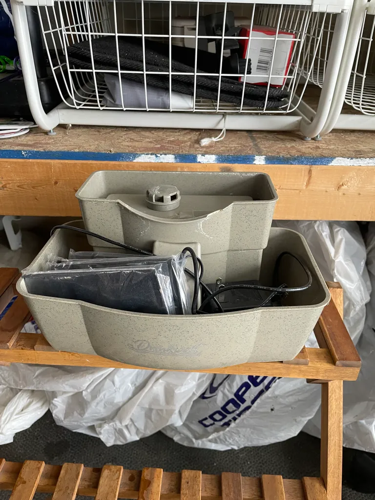 Pet water fountain  photo 1