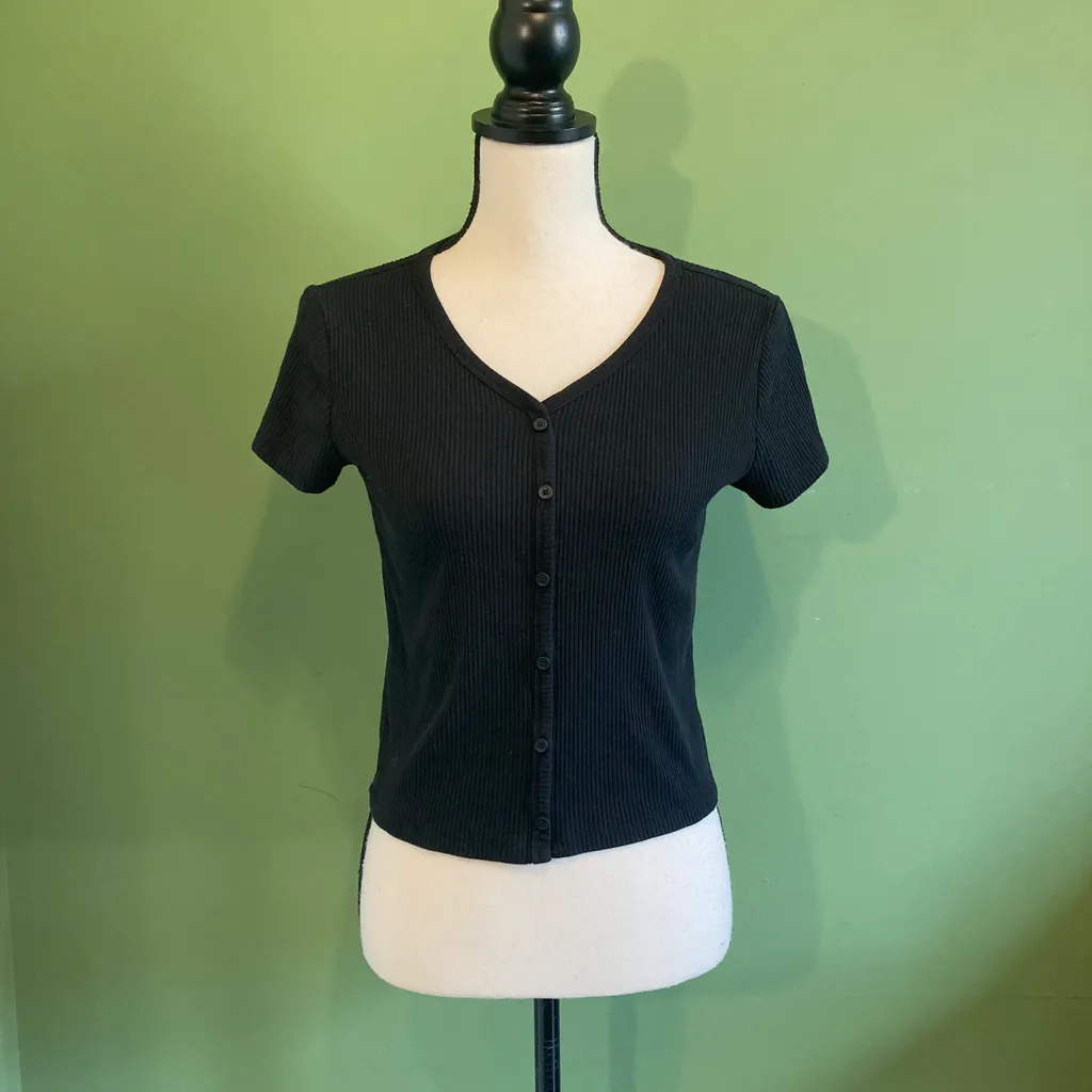 Old Navy teen 14/16 ribbed shirtsleeve cropped top  photo 1