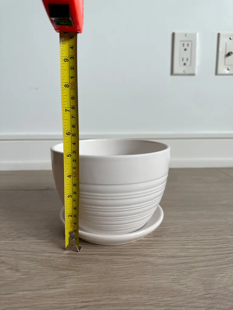 White Plant Pot photo 1