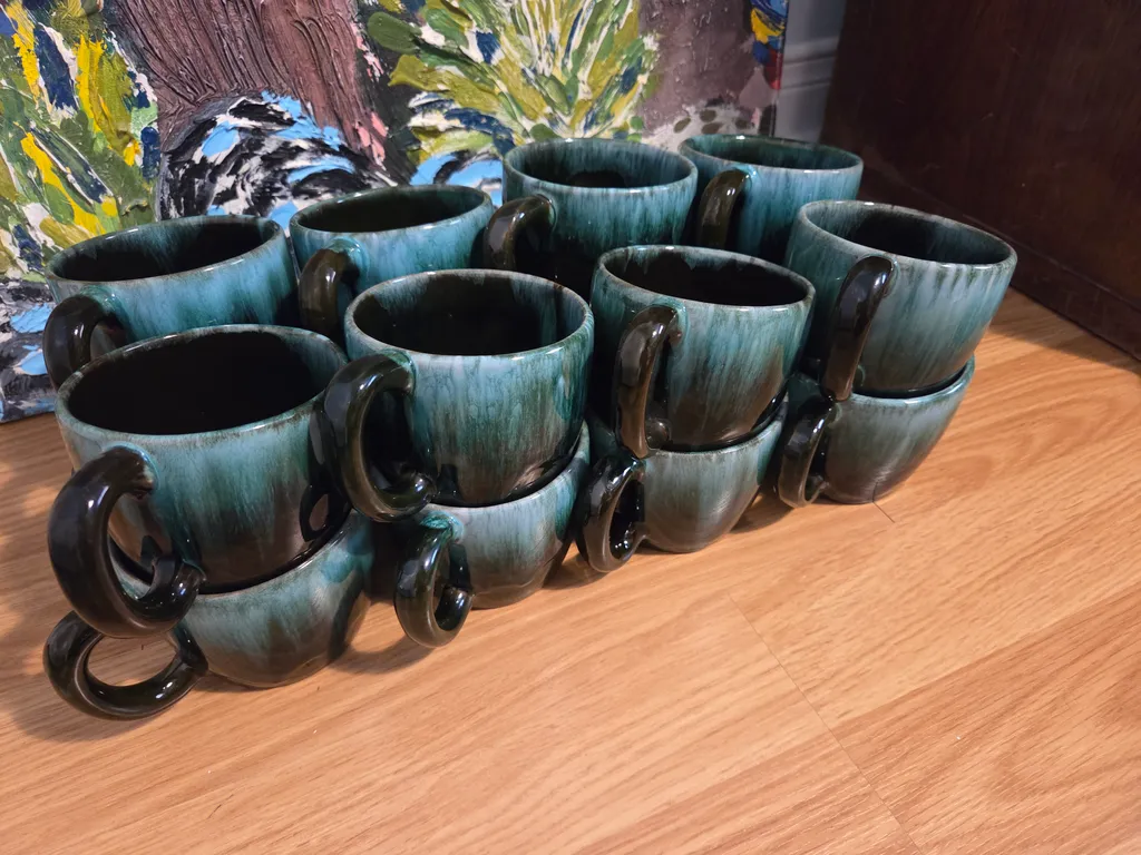 Blue mountain pottery mugs photo 1