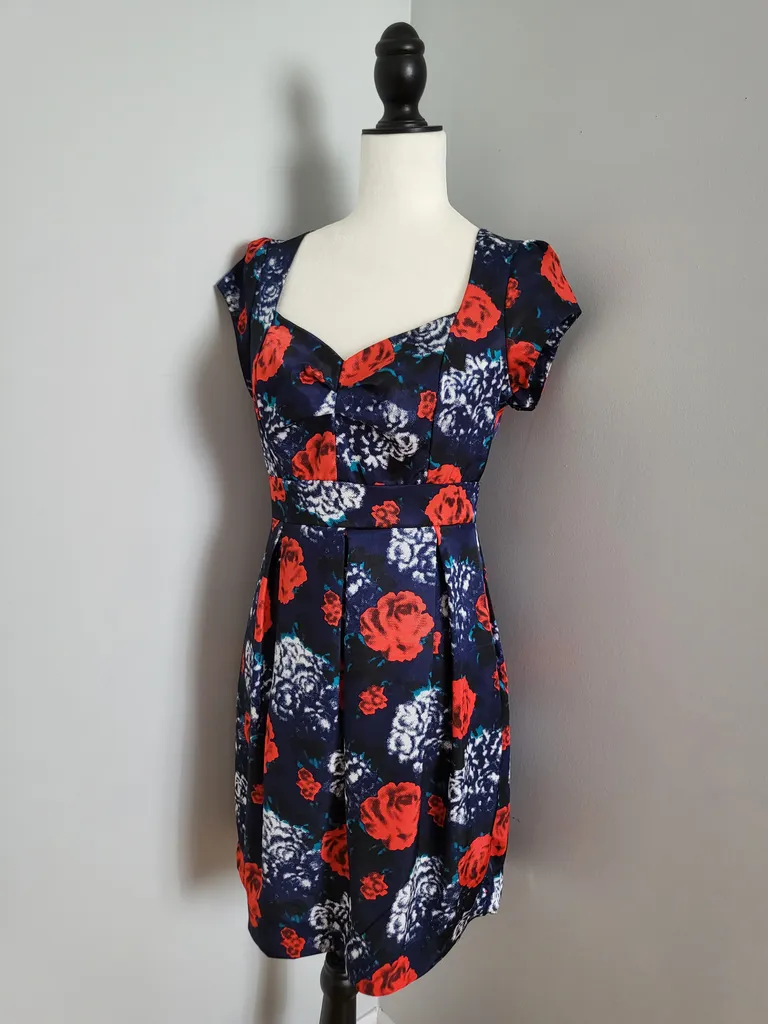 s/m floral dress  photo 1