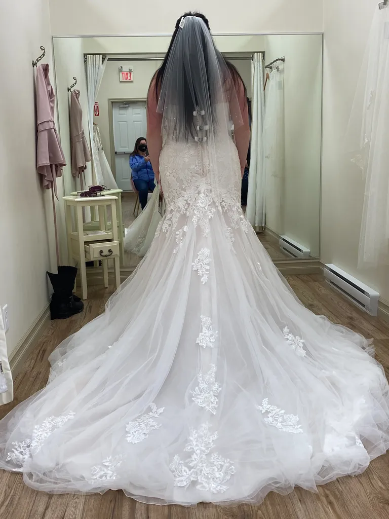 Wedding Dress  photo 1