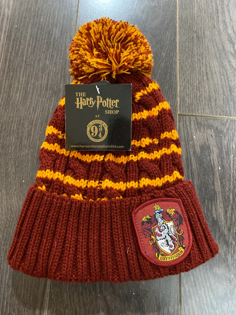 BN Gryffindor winter hat photo 1