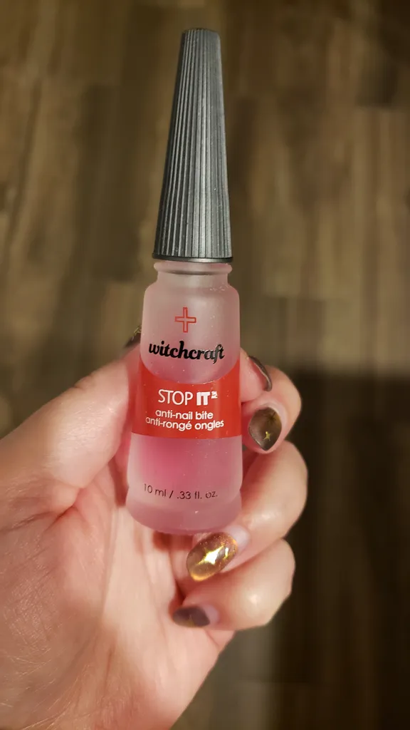 anti-bite polish photo 1