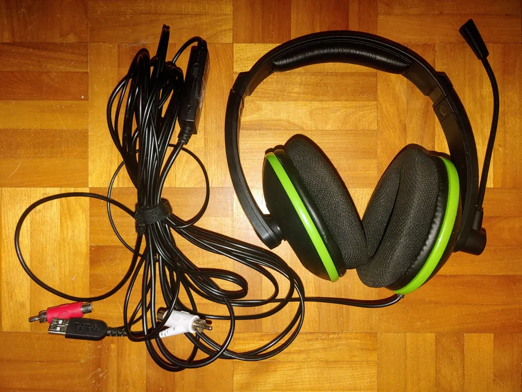 Turtle Beach Ear Force XL1 Stereo Gaming Headset for Xbox 360 photo 1