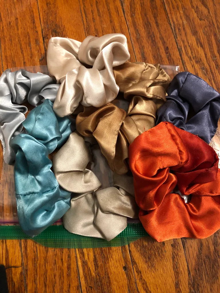 Hair scrunchies , brand new photo 1