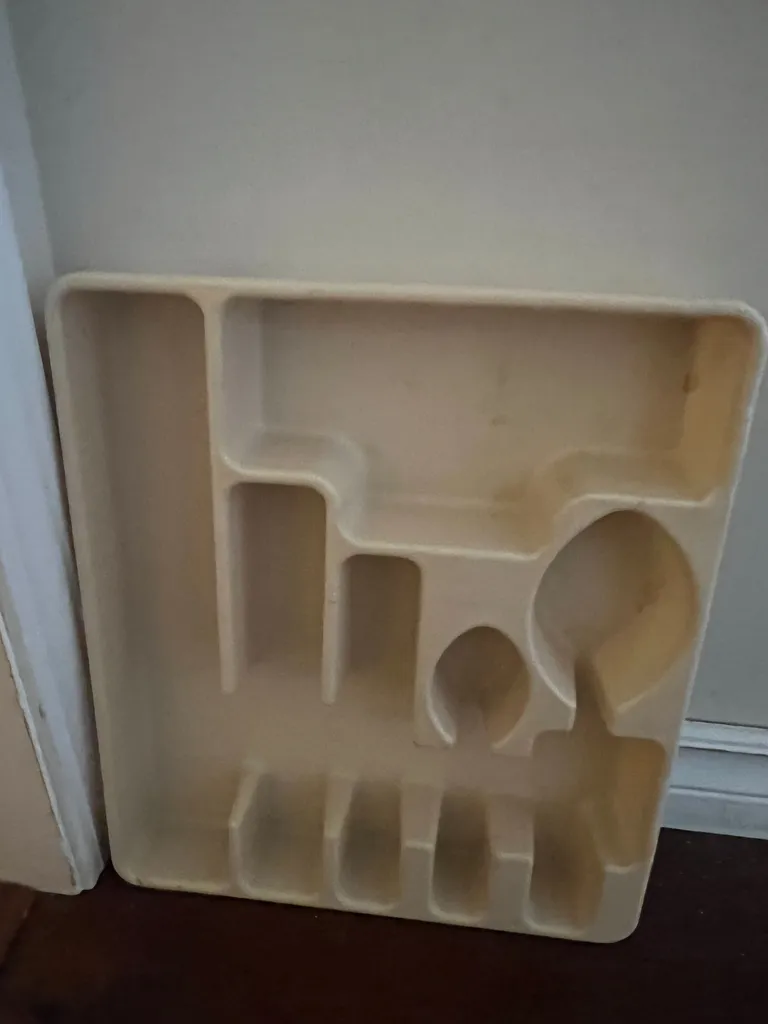 Utensil tray photo 1