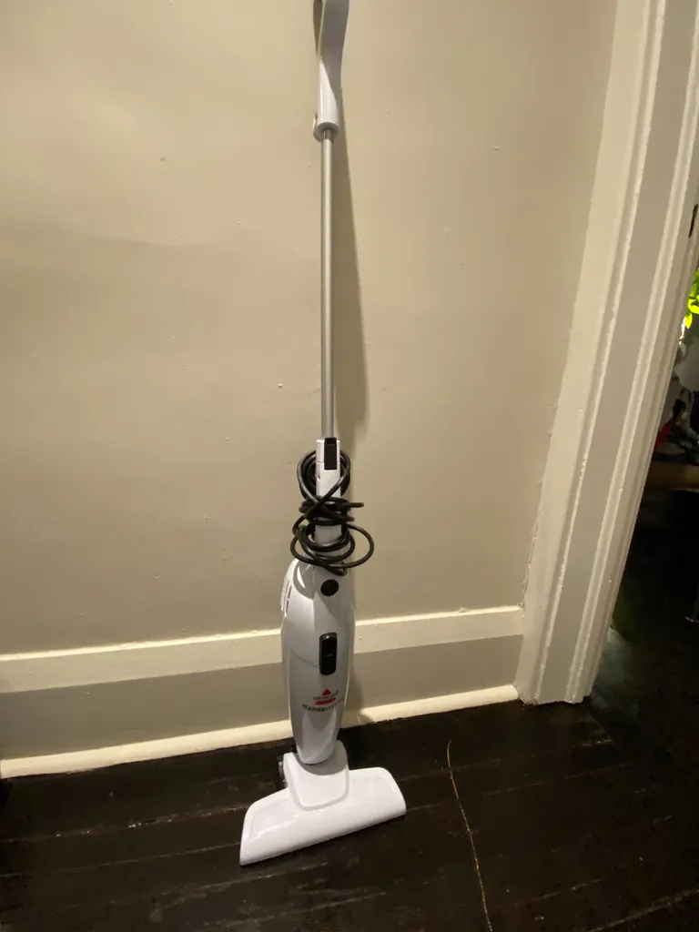 Small Vacuum photo 1