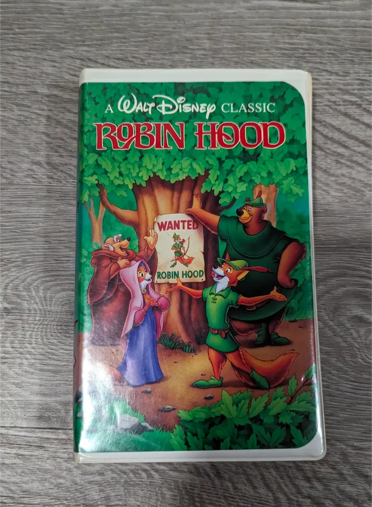 Walt Disney Classic Robin Hood VHS Tape Movie photo 1