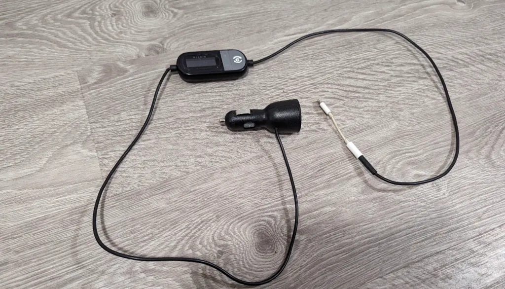 Belkin TuneCast Auto Universal FM Transmitter photo 1