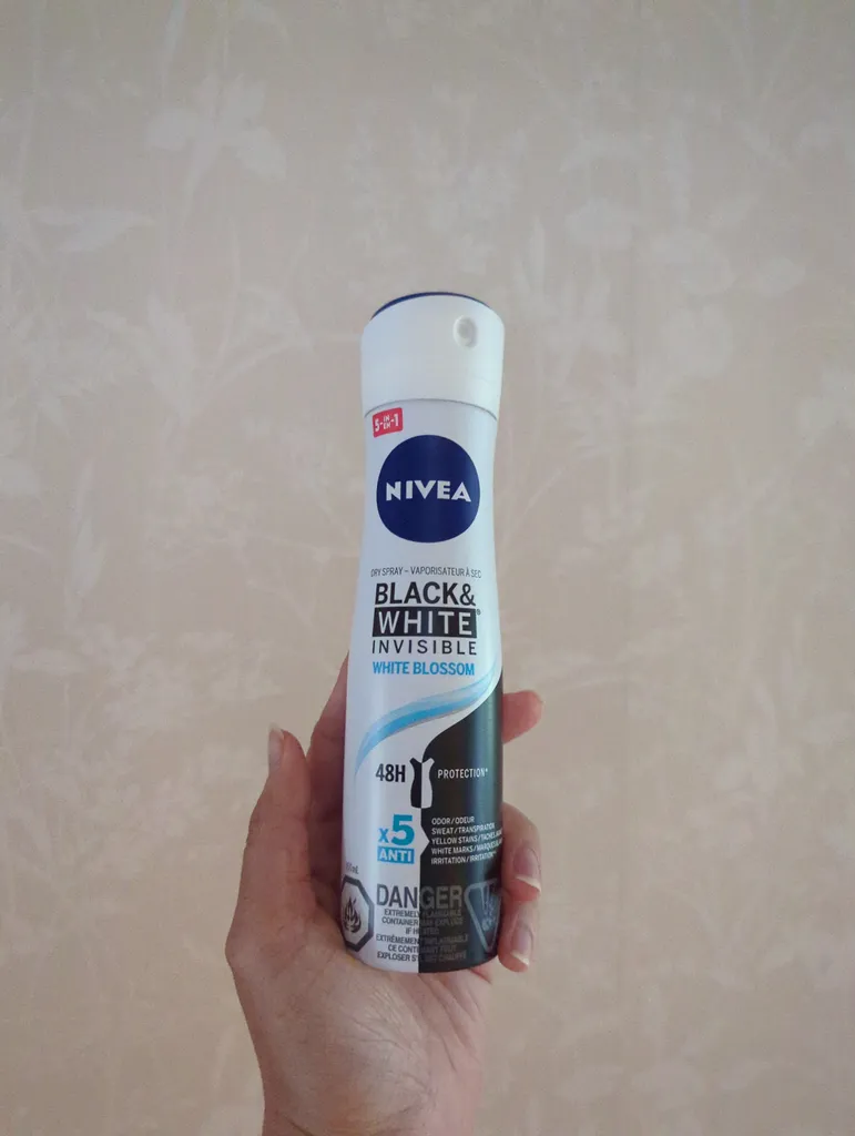 Brand New Nivea Spray on deodorant photo 1