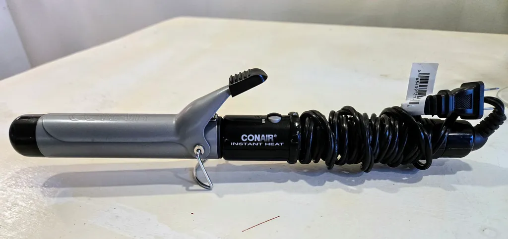 Conair Curling Iron photo 1