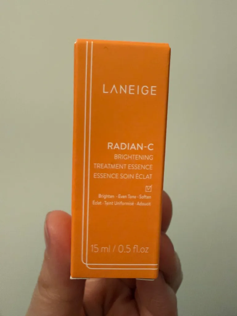 BNIB laneige radian-c treatment essence  photo 1