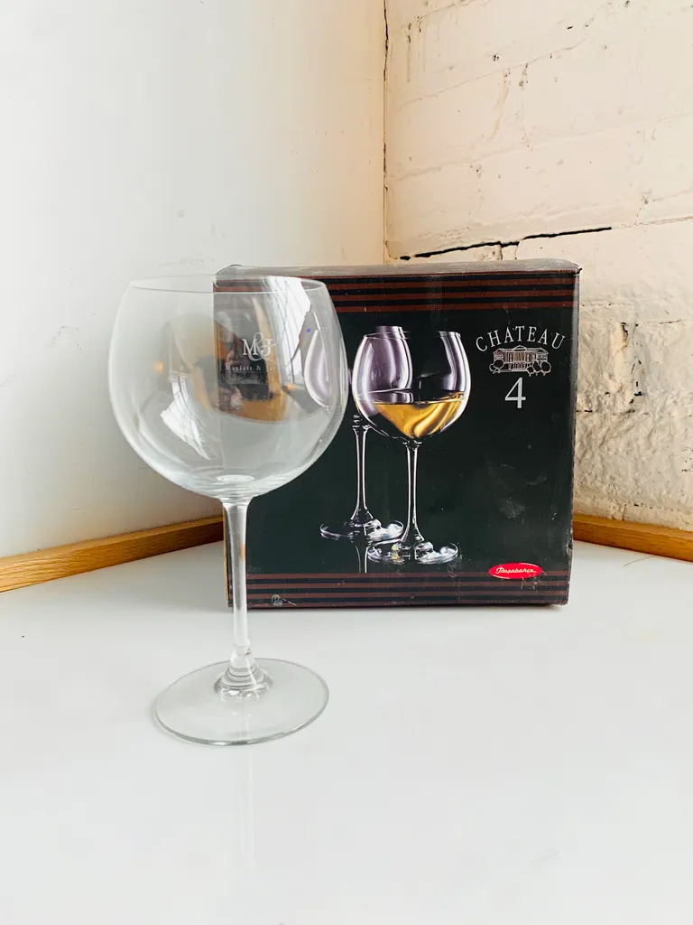 Set of 4 Chardonnay white wine glasses - Riedel Sommerliers copy photo 1