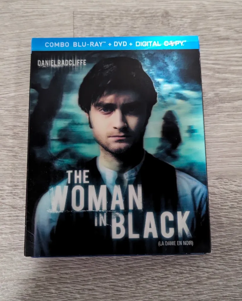 The Woman in Black Blu-ray + DVD + Digital Copy photo 1
