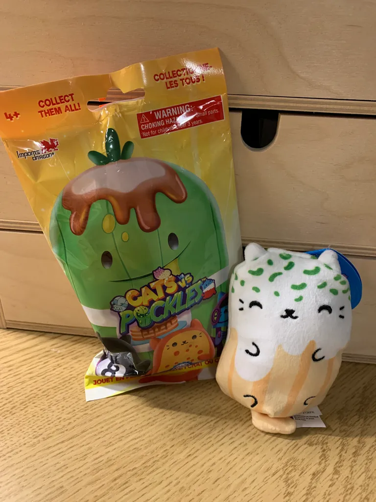 Cats vs Pickles (Chip n Dip) photo 1