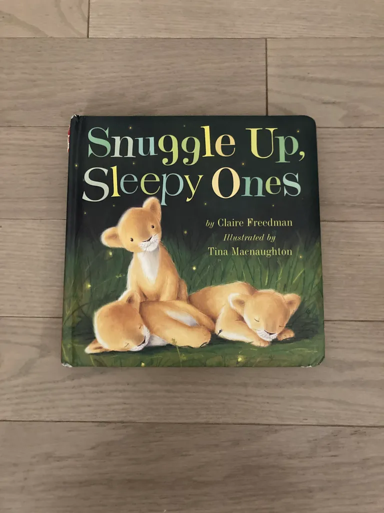Snuggle up sleepy ones Board book 🥕  photo 1