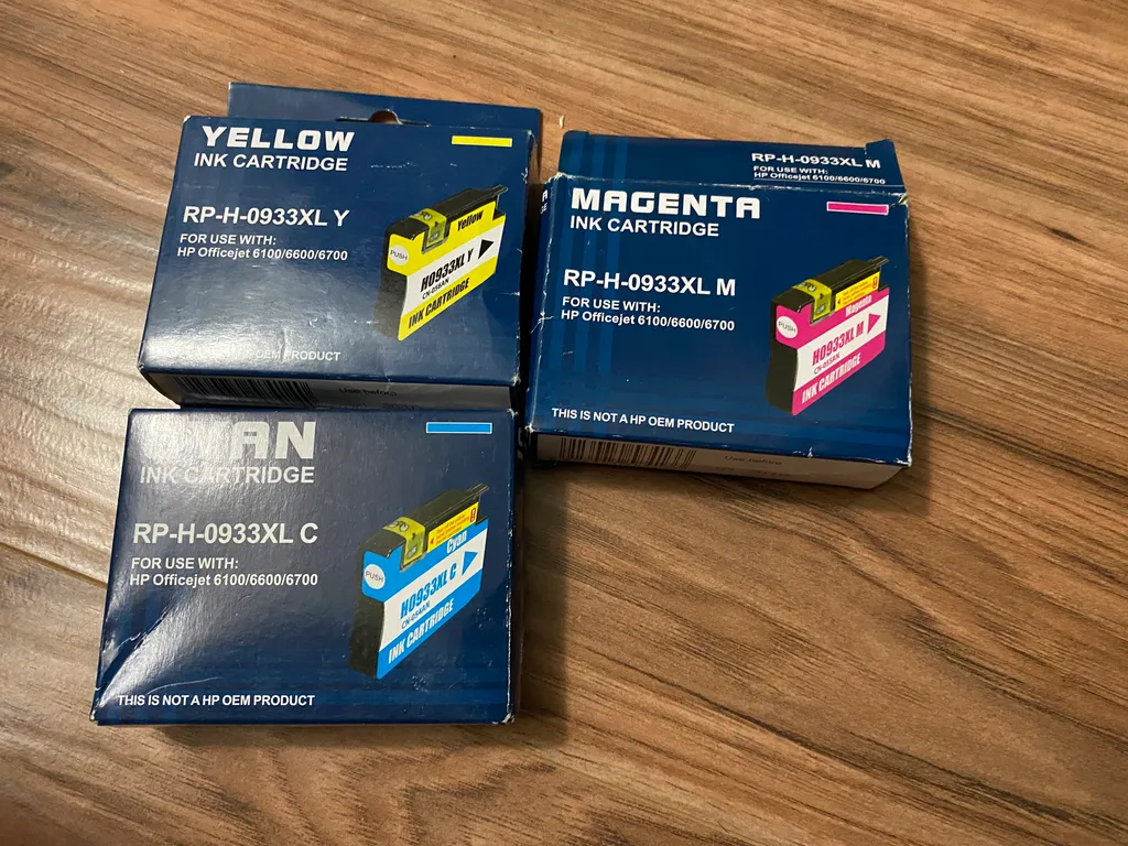 Assorted HP inks photo 1