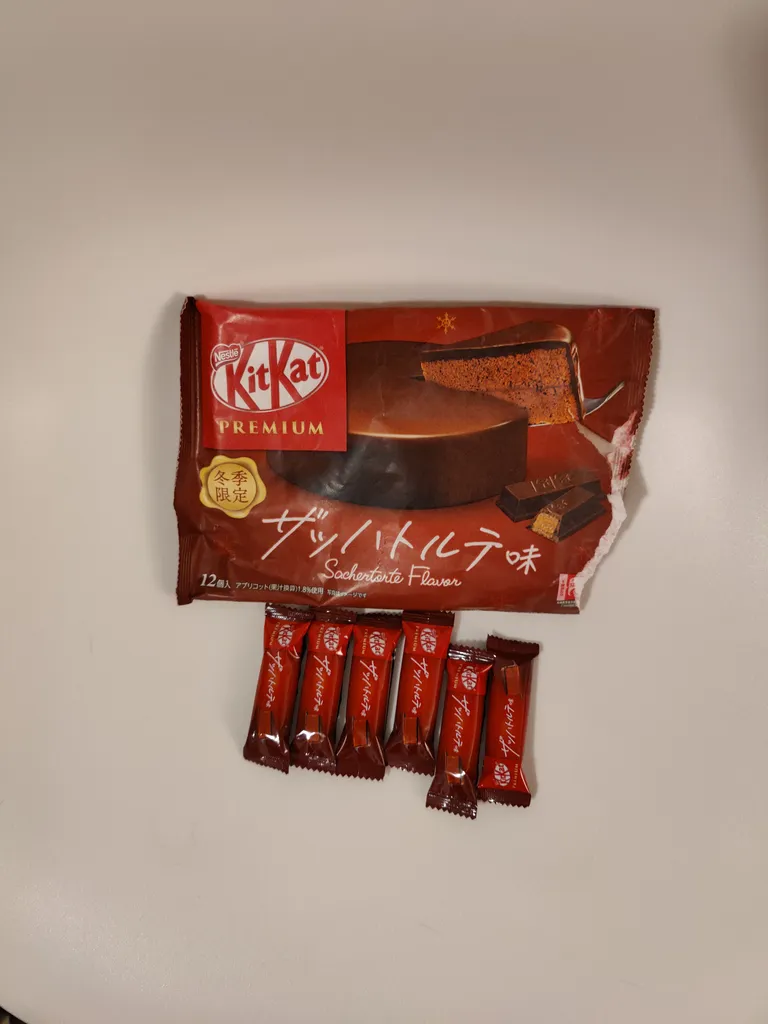 🆓 KitKat - Sachertorte Flavour  photo 1