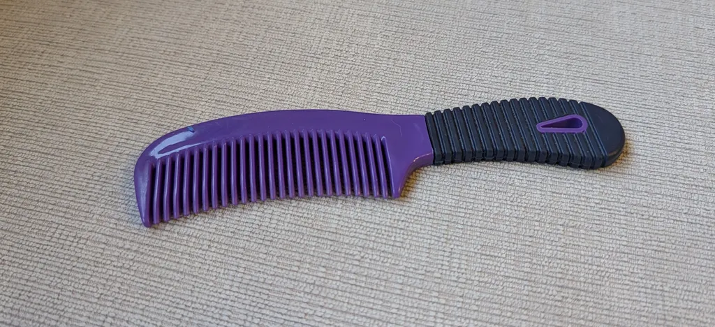 Purple Hair Comb  photo 1