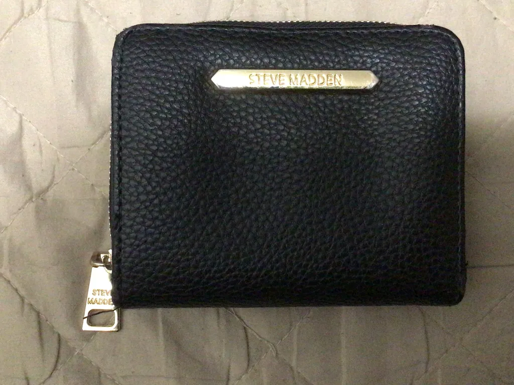 Steve Madden wallet photo 1