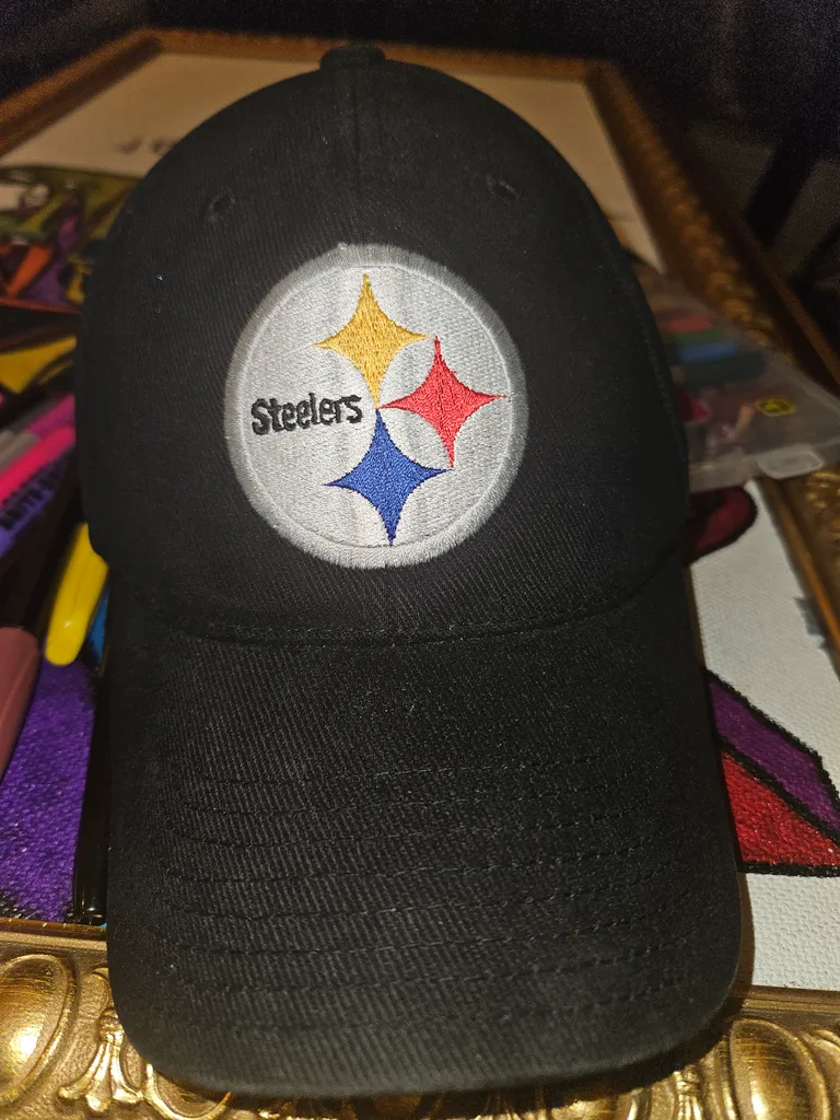 Pittsburgh Steelers 
Velcro Back 
NFL Baseball Cap photo 1