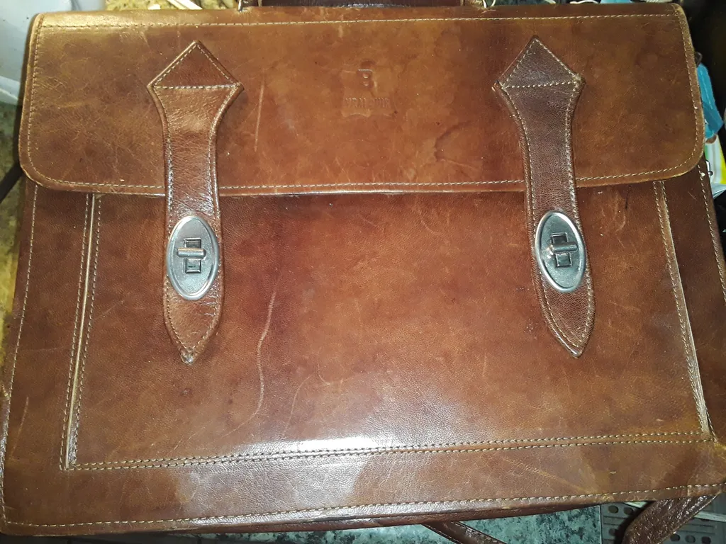 Mens briefcase\messenger bag photo 1