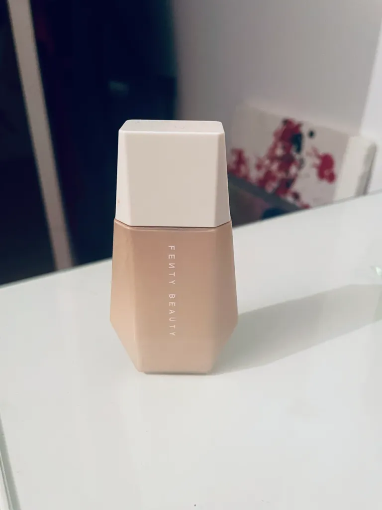 Fenty Eaze Drop shade 3  photo 1