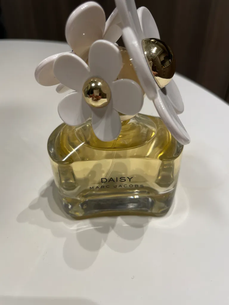 Marc Jacobs Daisy photo 1