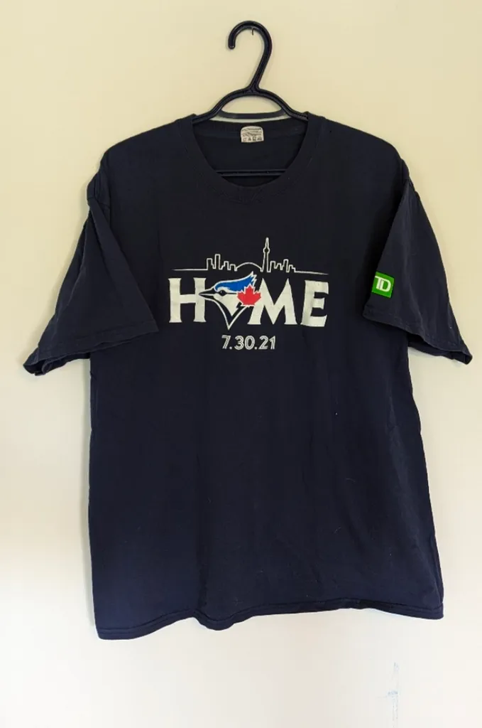 Toronto Blue Jays T-Shirt - Men's X-Large  photo 1