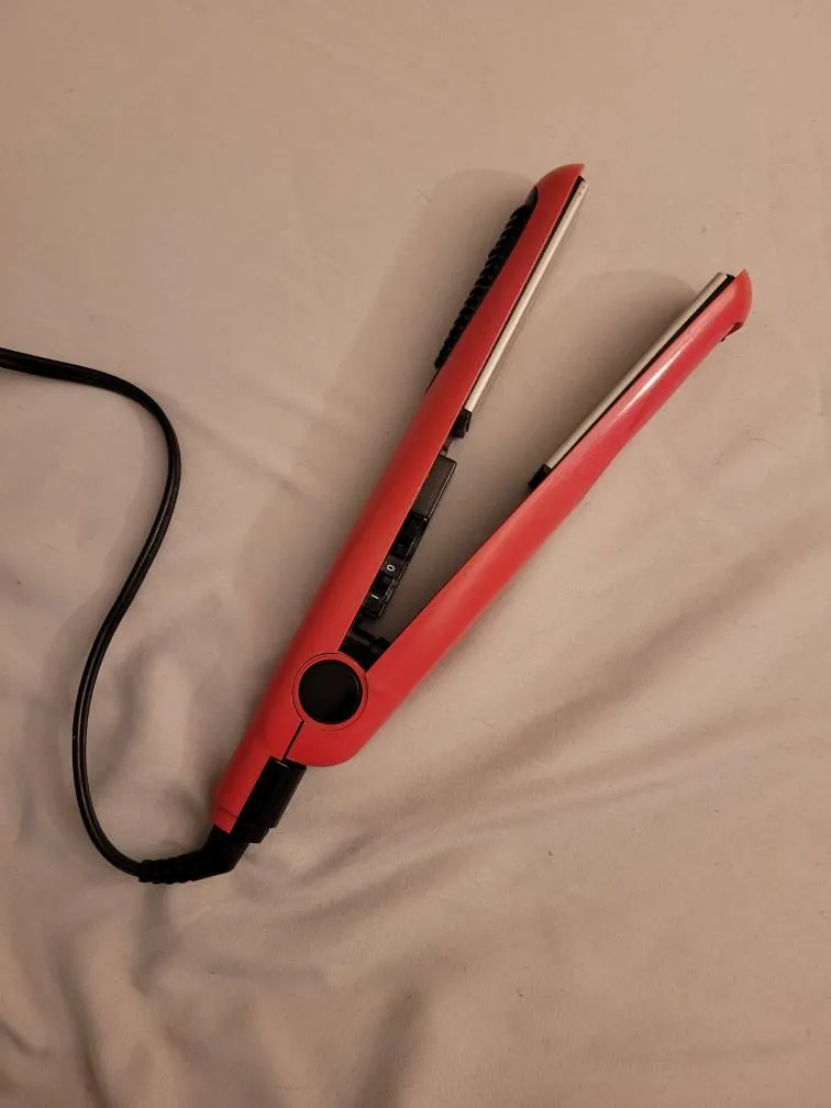 Used Hair Straightener photo 1
