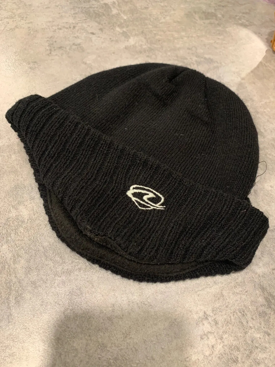 Beanie With Fleece Lining photo 1