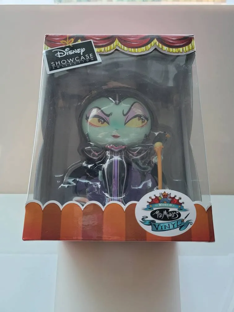 Evil Queen Doll New photo 1