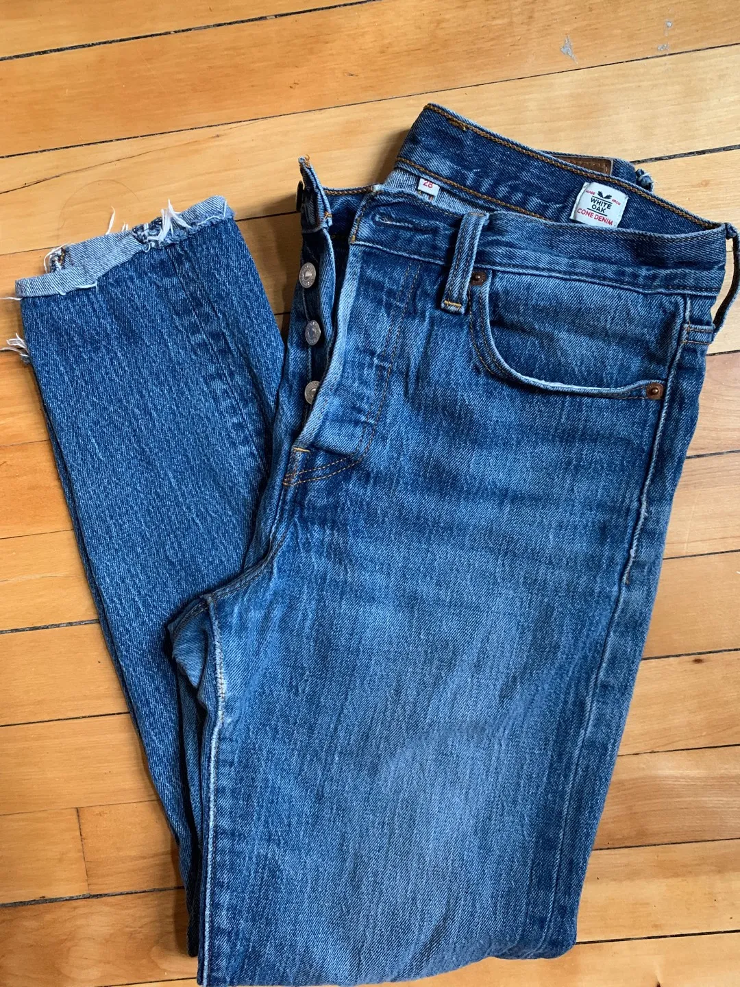 Levis Size 28 Straight Leg photo 1