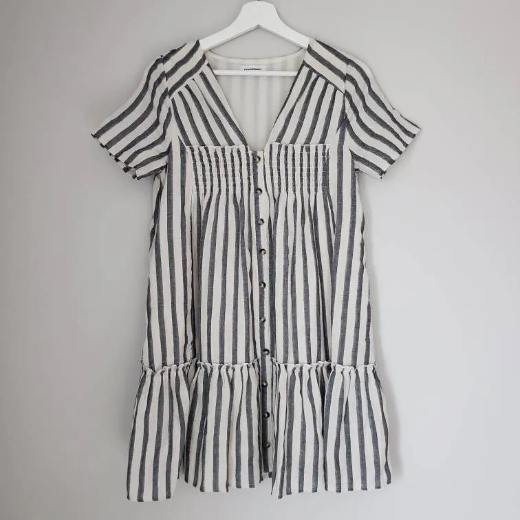 Style For The Priv Linen Dress S photo 1