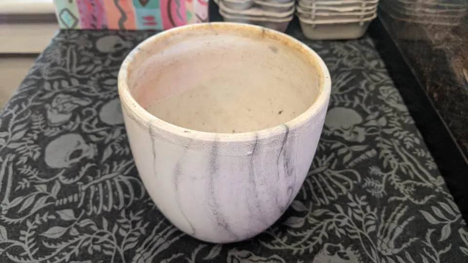FREE Faux Marble Pattern Plant Pot photo 1