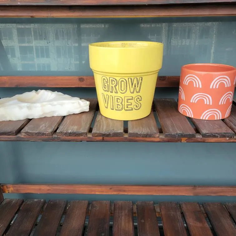 Small Plant Pots And Stone Ash Tray photo 1