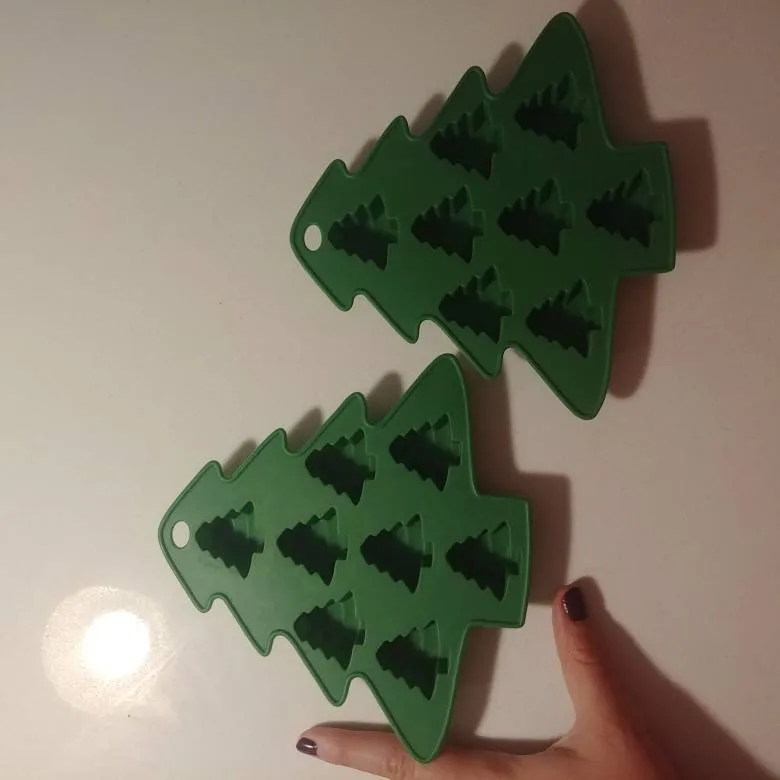 Silicone Chocolate/candy/soap Moulds photo 1