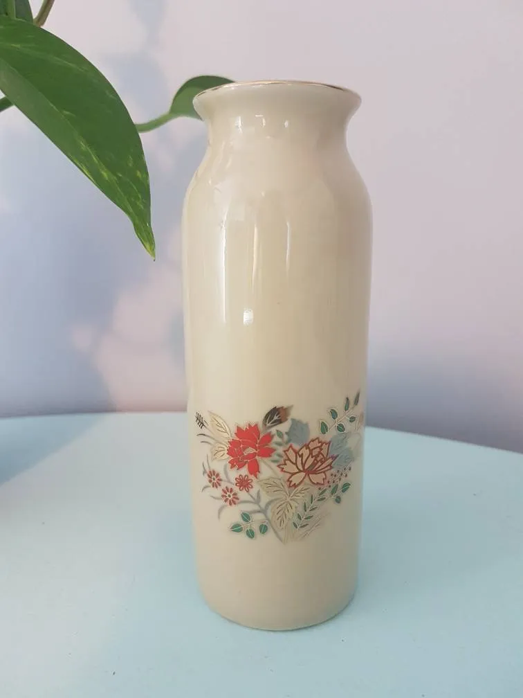 Petite Vintage Vase photo 1