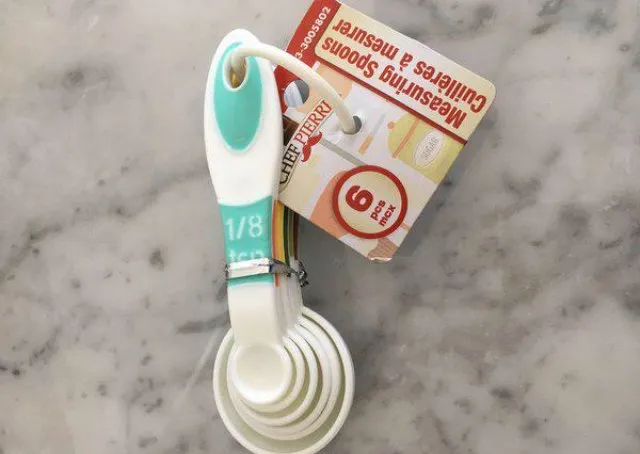 6 pcs plastic measuring spoons photo 1