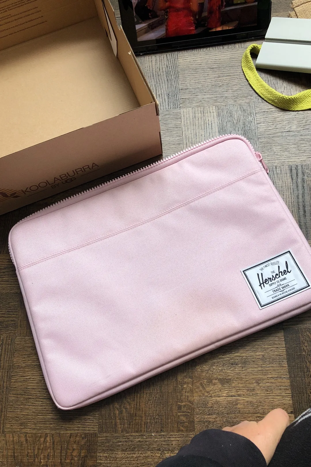 Pink 15-16 Inch Laptop Sleeve photo 1