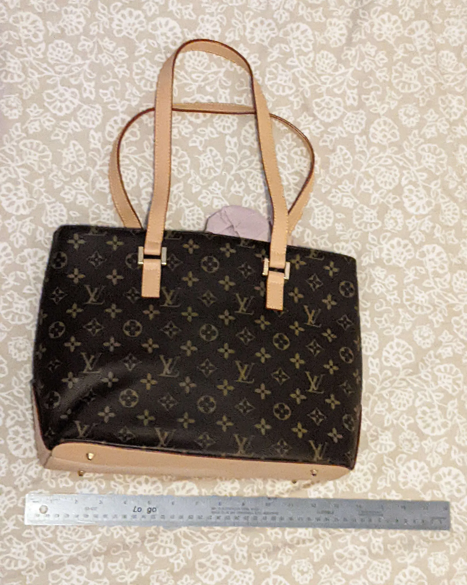 Leather bag photo 1