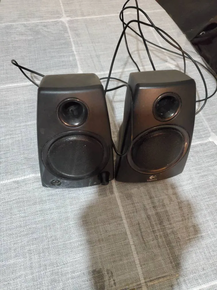 Old Logitech Computer Speakers Free P/U Only photo 1