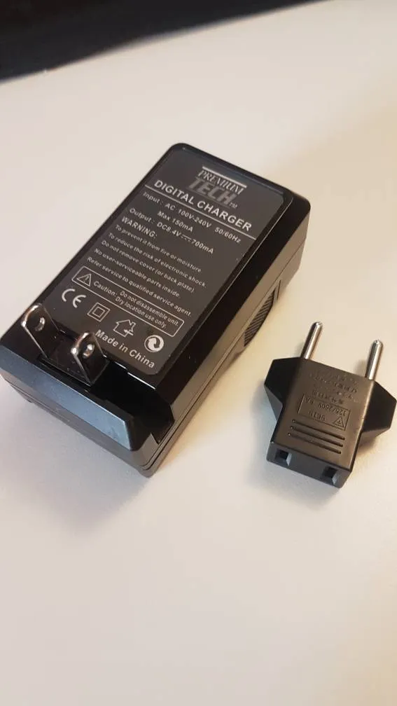 Camera Battery Travel Charger W/ Adaptor photo 1