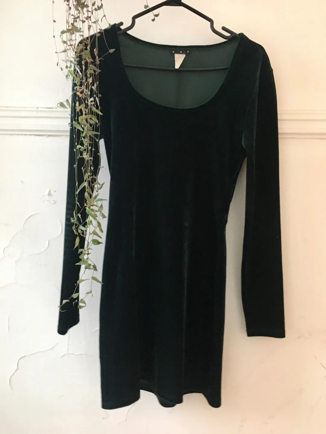 Green Velvet Dress photo 1