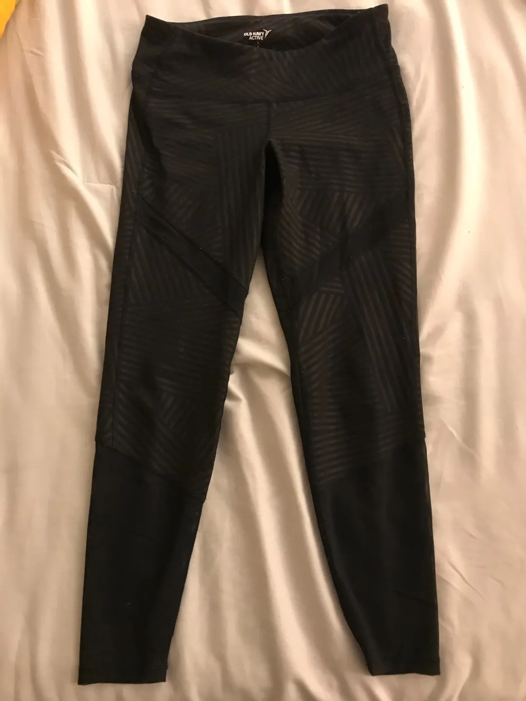 black printed leggings w/ mesh detailing (S) photo 1